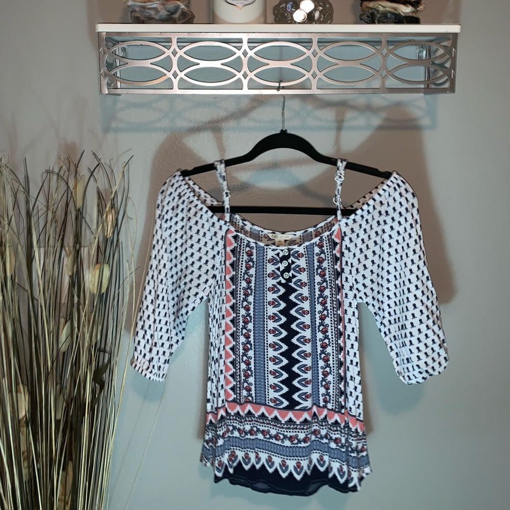 Flower patterned shoulder cut out top